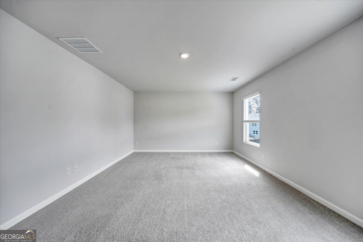 167 Fernbrook Trail Property Photo 23