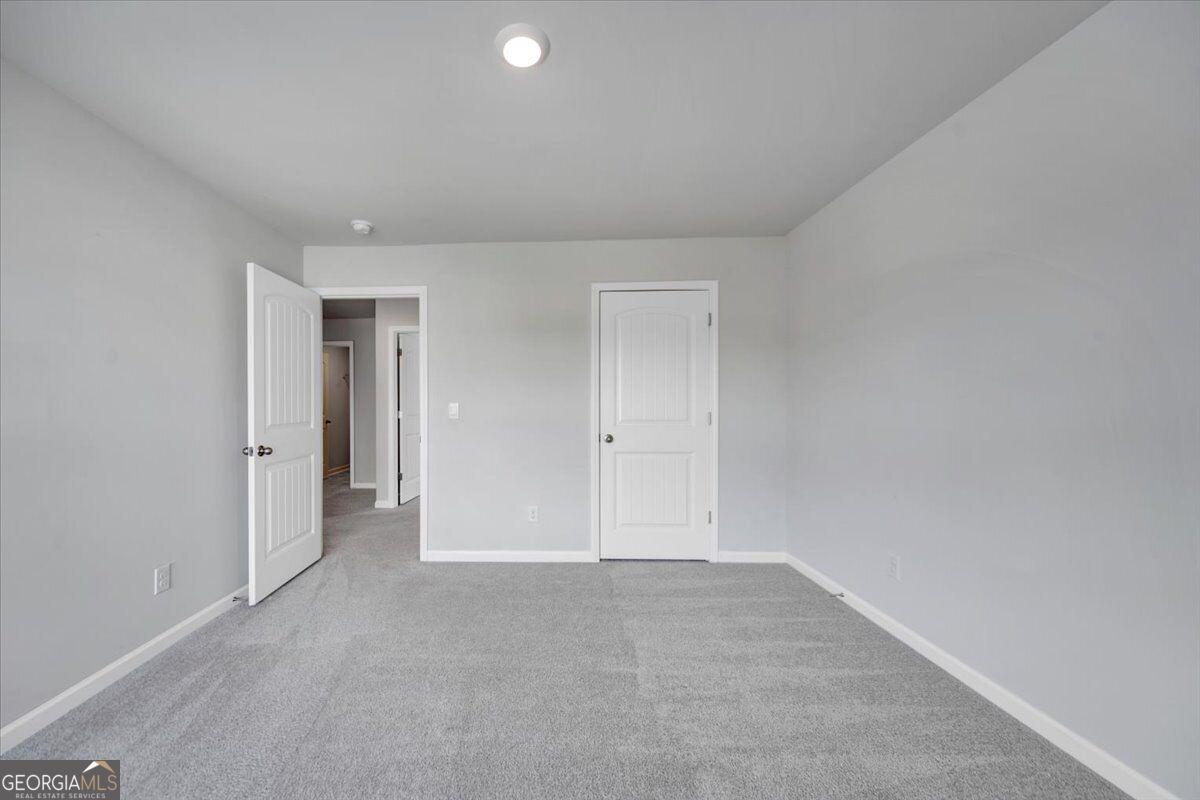 167 Fernbrook Trail Property Photo 34