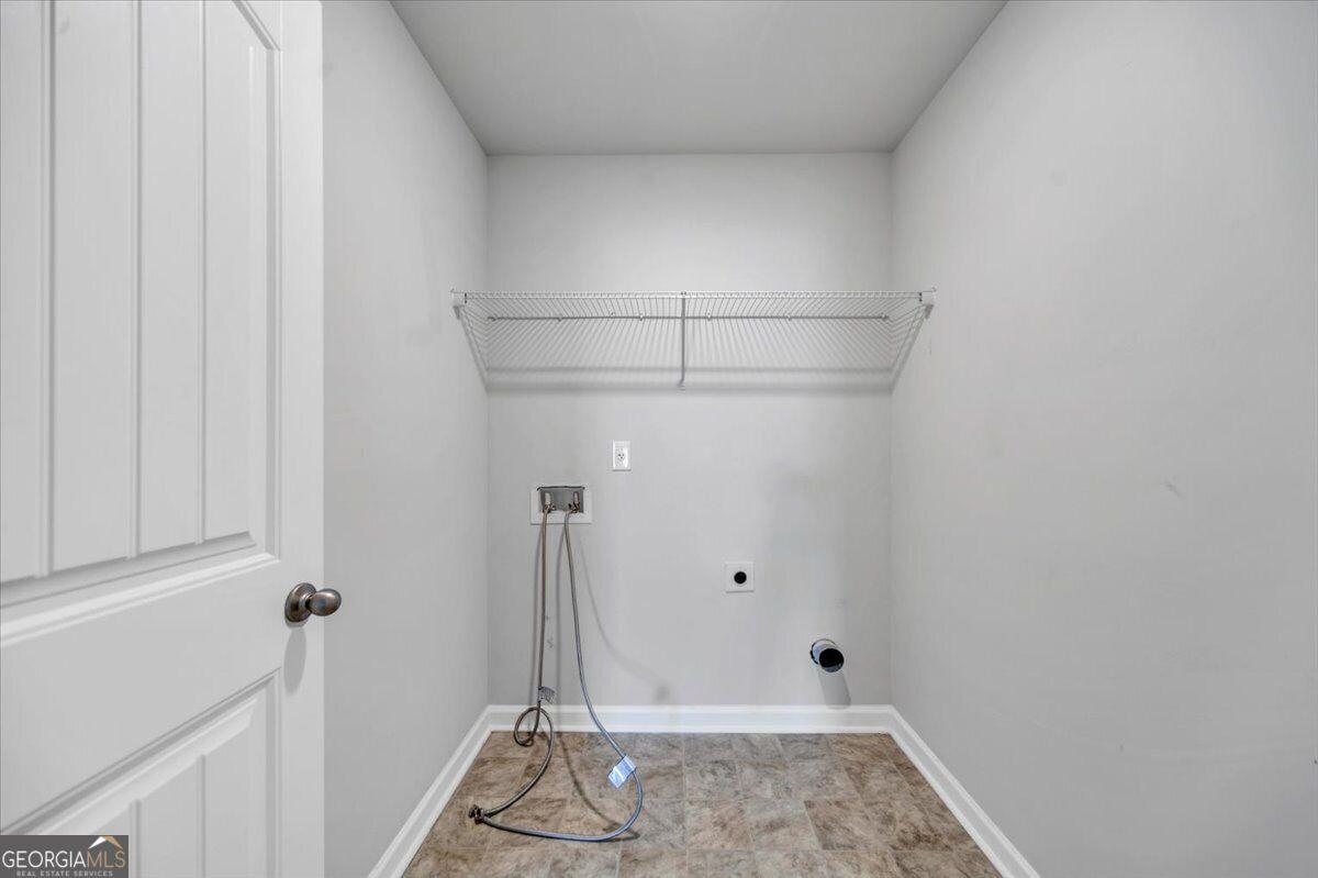 167 Fernbrook Trail Property Photo 38