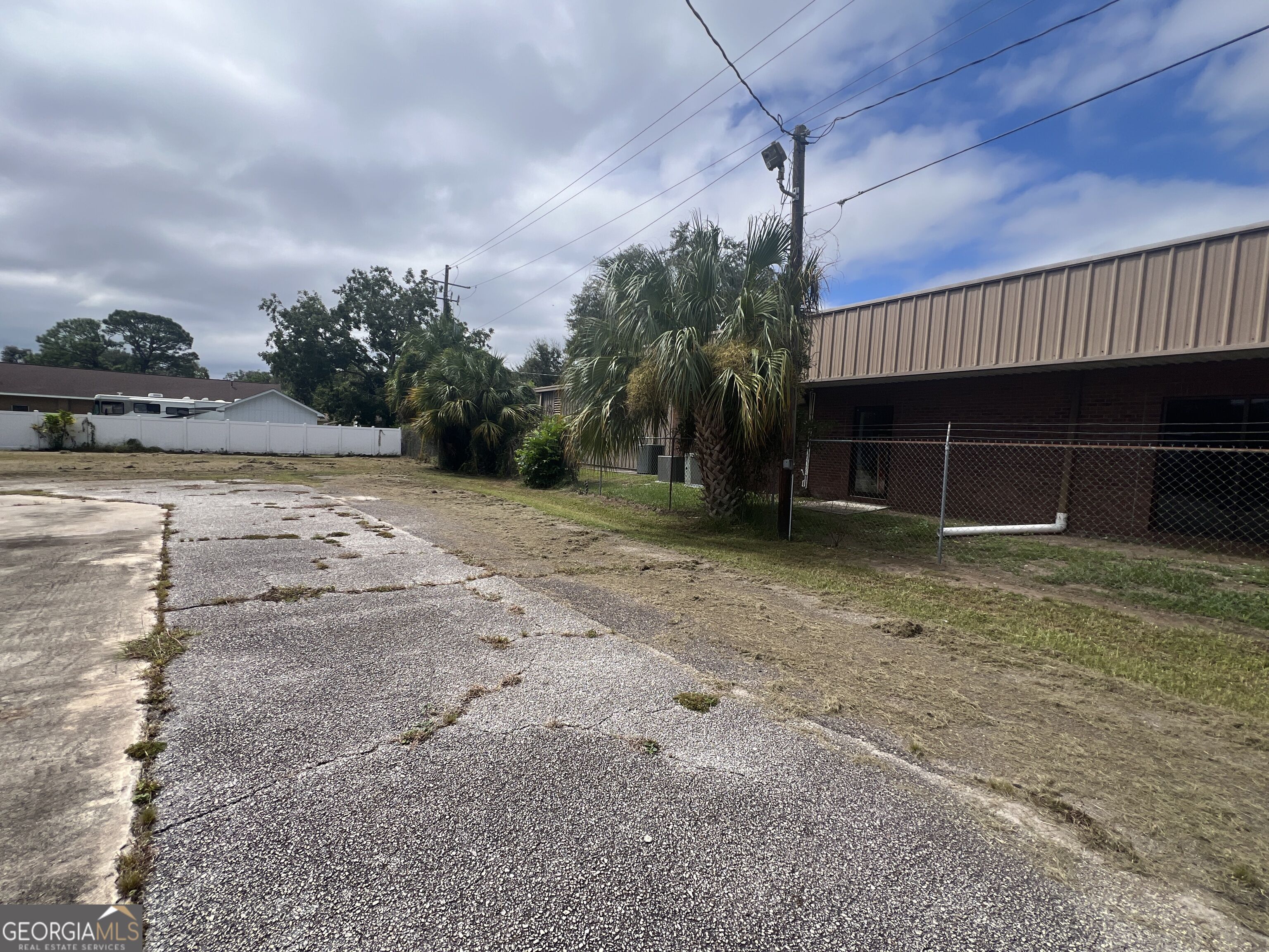 1905 Osborne Road Property Photo 6
