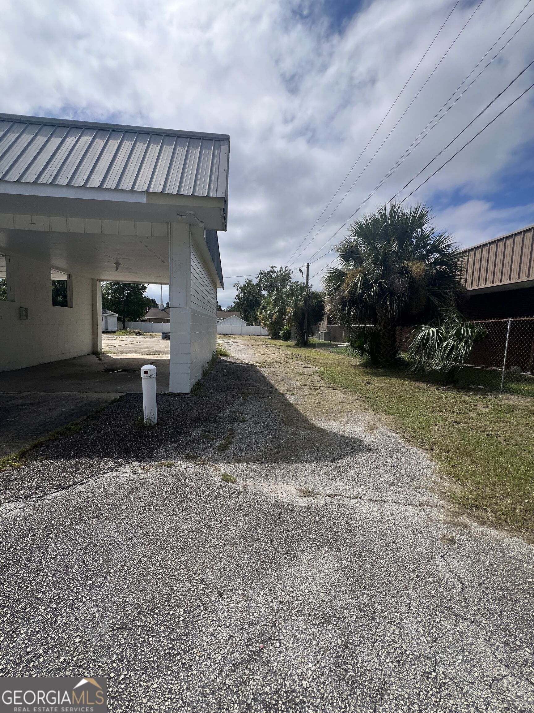 1905 Osborne Road Property Photo 11