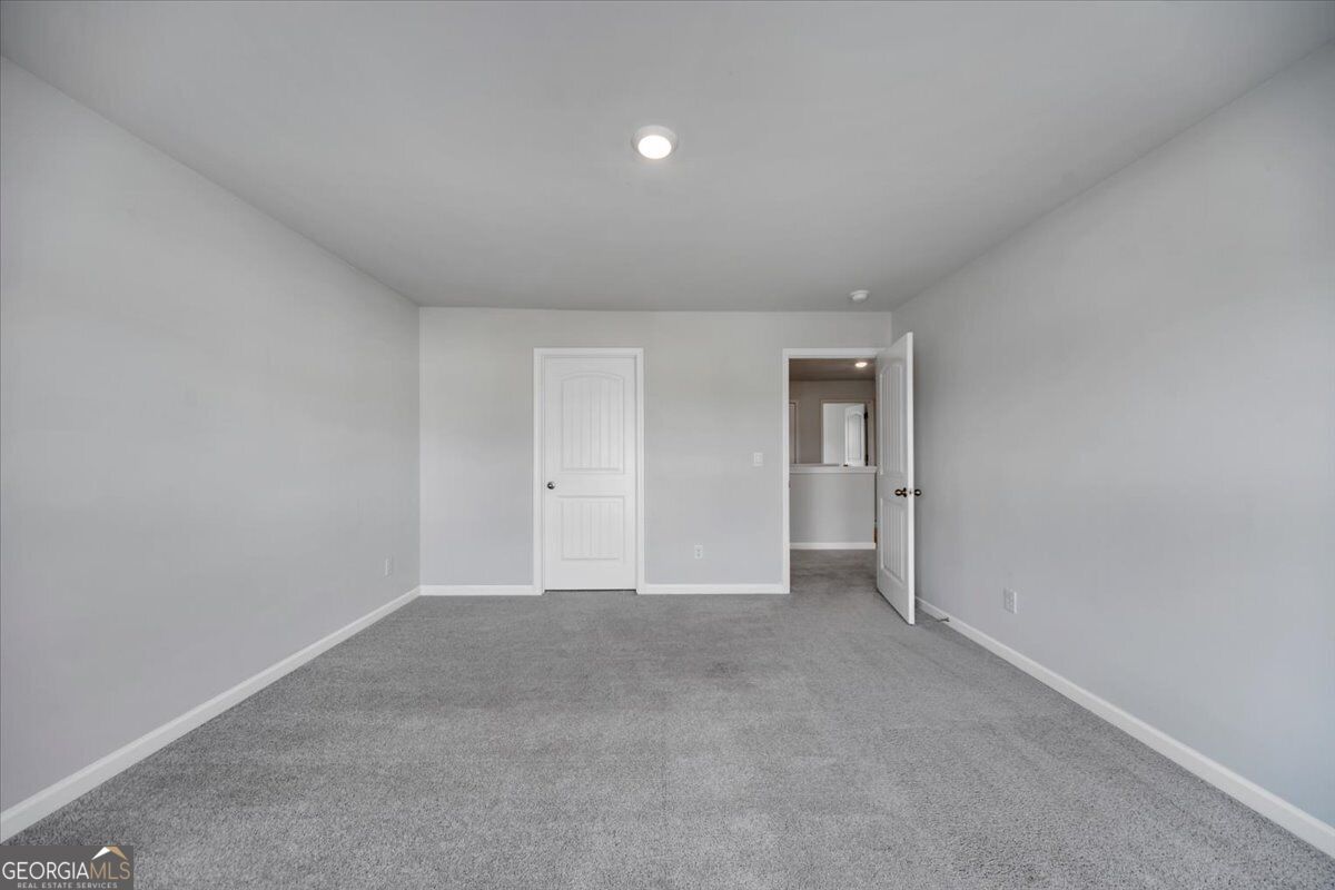 167 Fernbrook Trail Property Photo 36