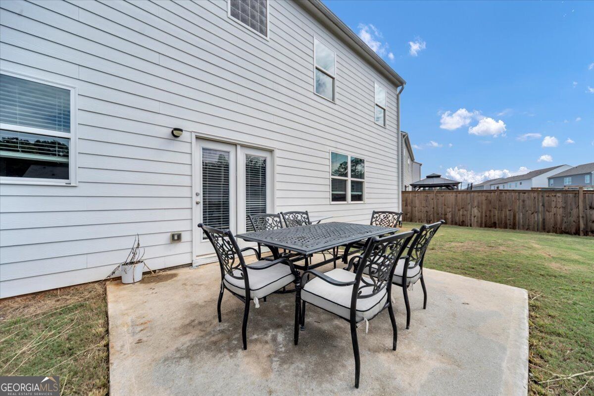 167 Fernbrook Trail Property Photo 39