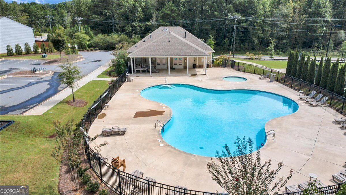 167 Fernbrook Trail Property Photo 48