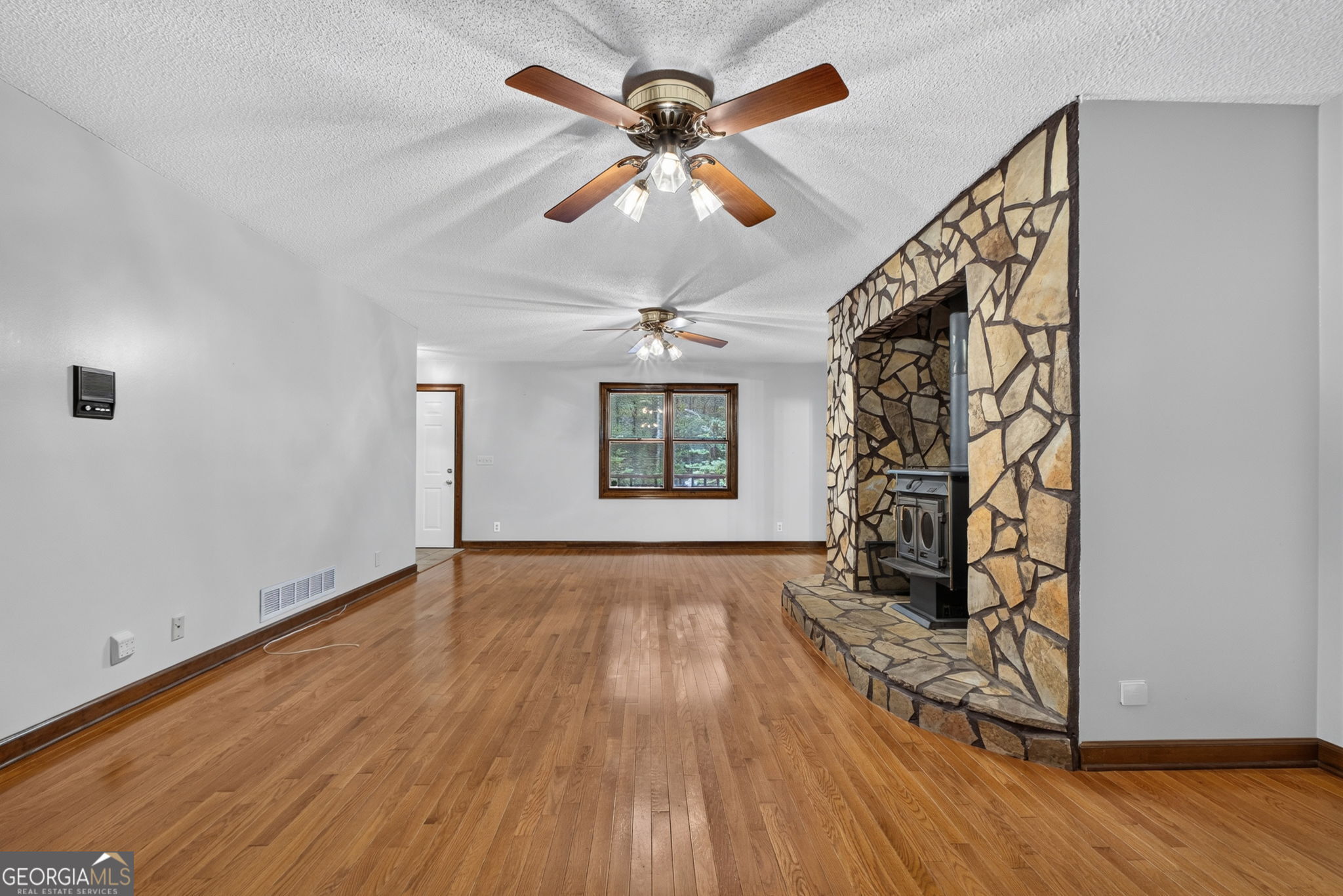 111 North Bethany Road Property Photo 8