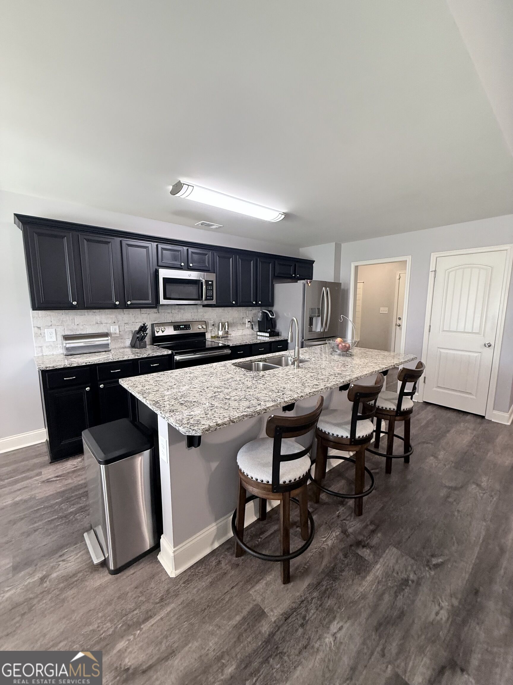 117 Milford Circle Property Photo 3
