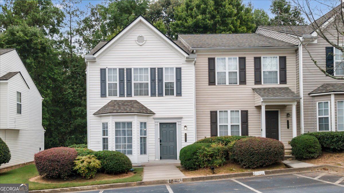 6577 Arbor Gate Drive Sw # 10 Property Photo 1
