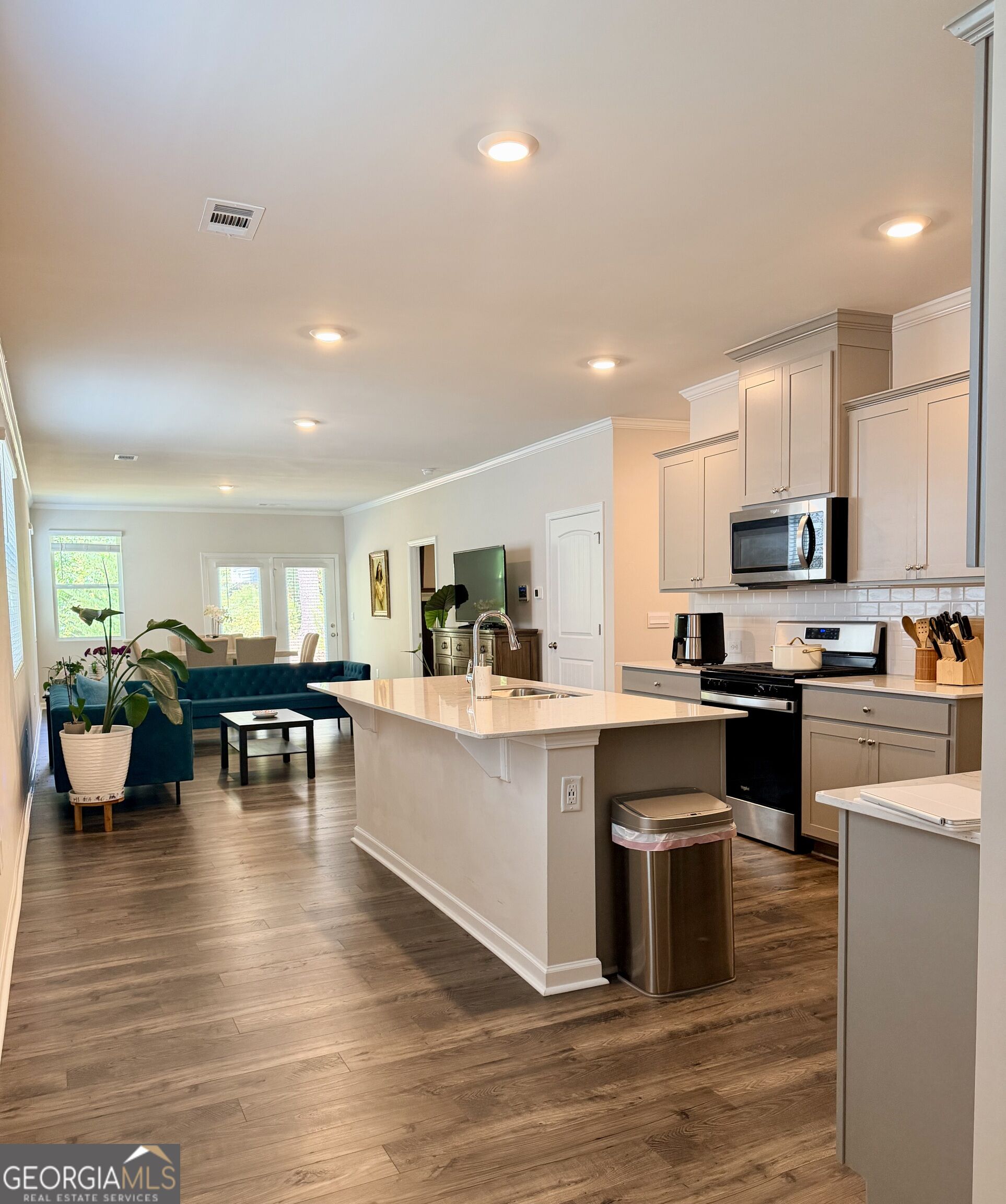 5112 Tulip Square Property Photo 13
