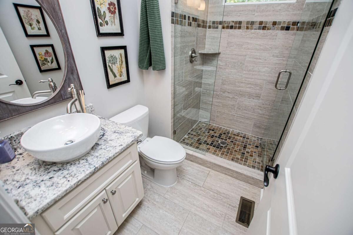 200 Cranston Court Property Photo 54