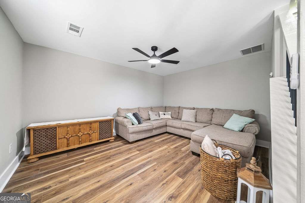 6488 Nebo Road Property Photo 12