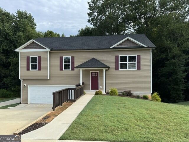 1812 Jessica Way Property Photo 1
