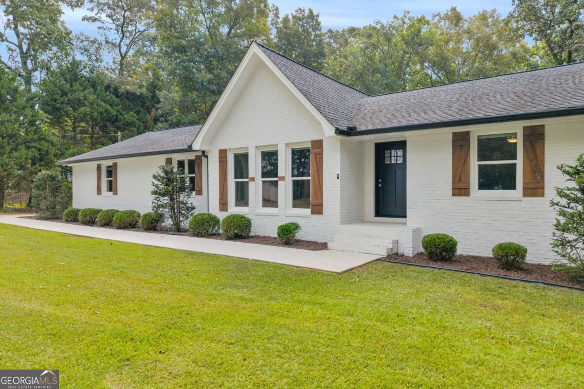 1200 Mount Carmel Road Property Photo 3