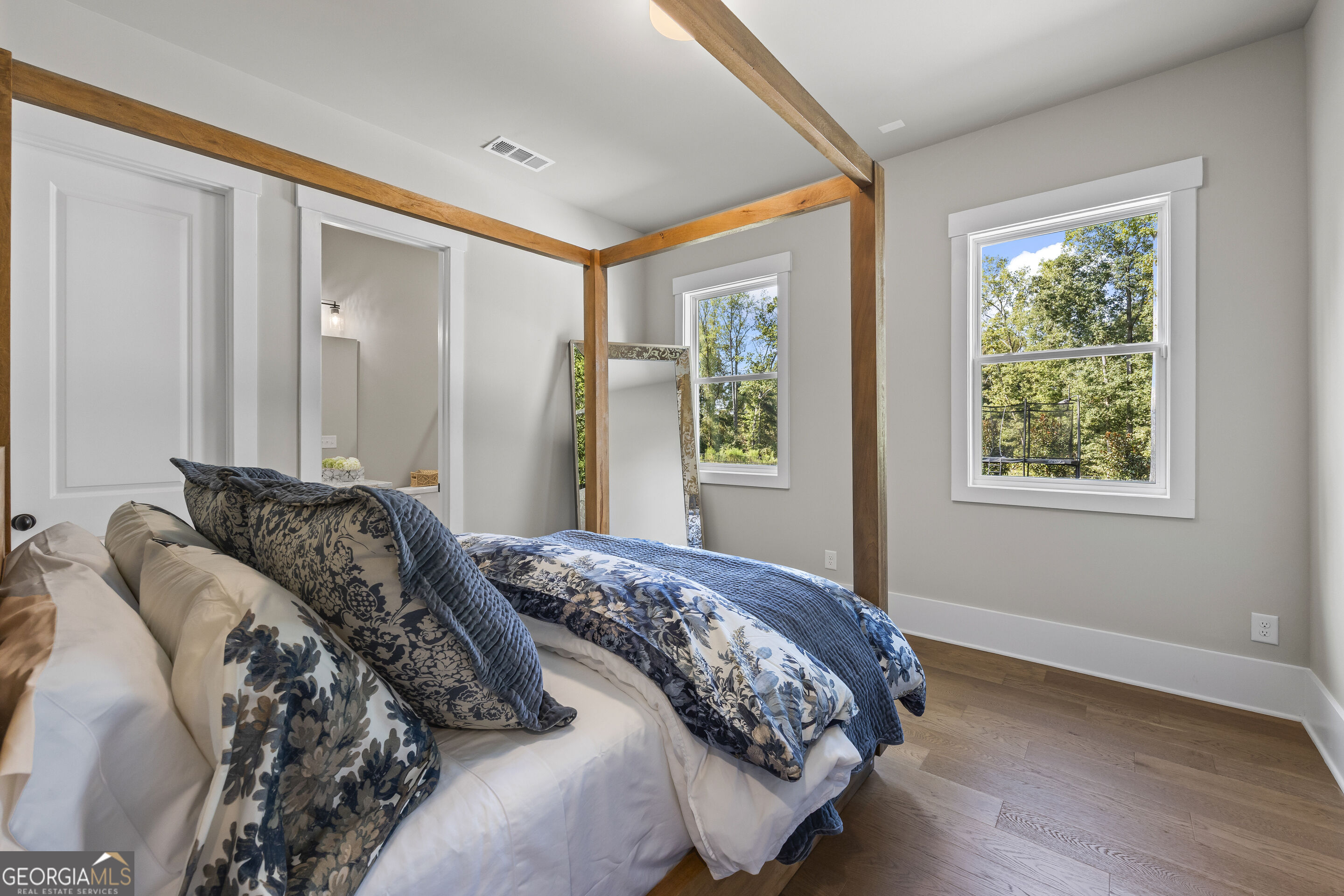 250 Ewing Way Property Photo 32