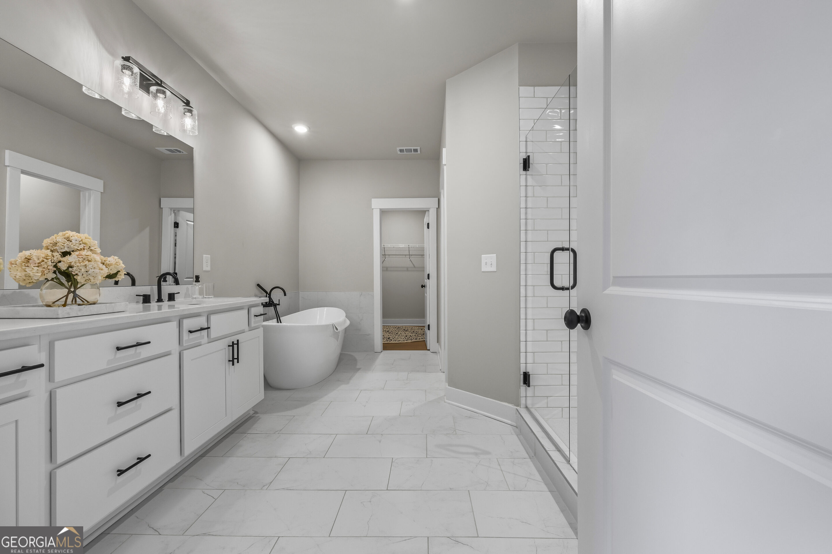 250 Ewing Way Property Photo 41