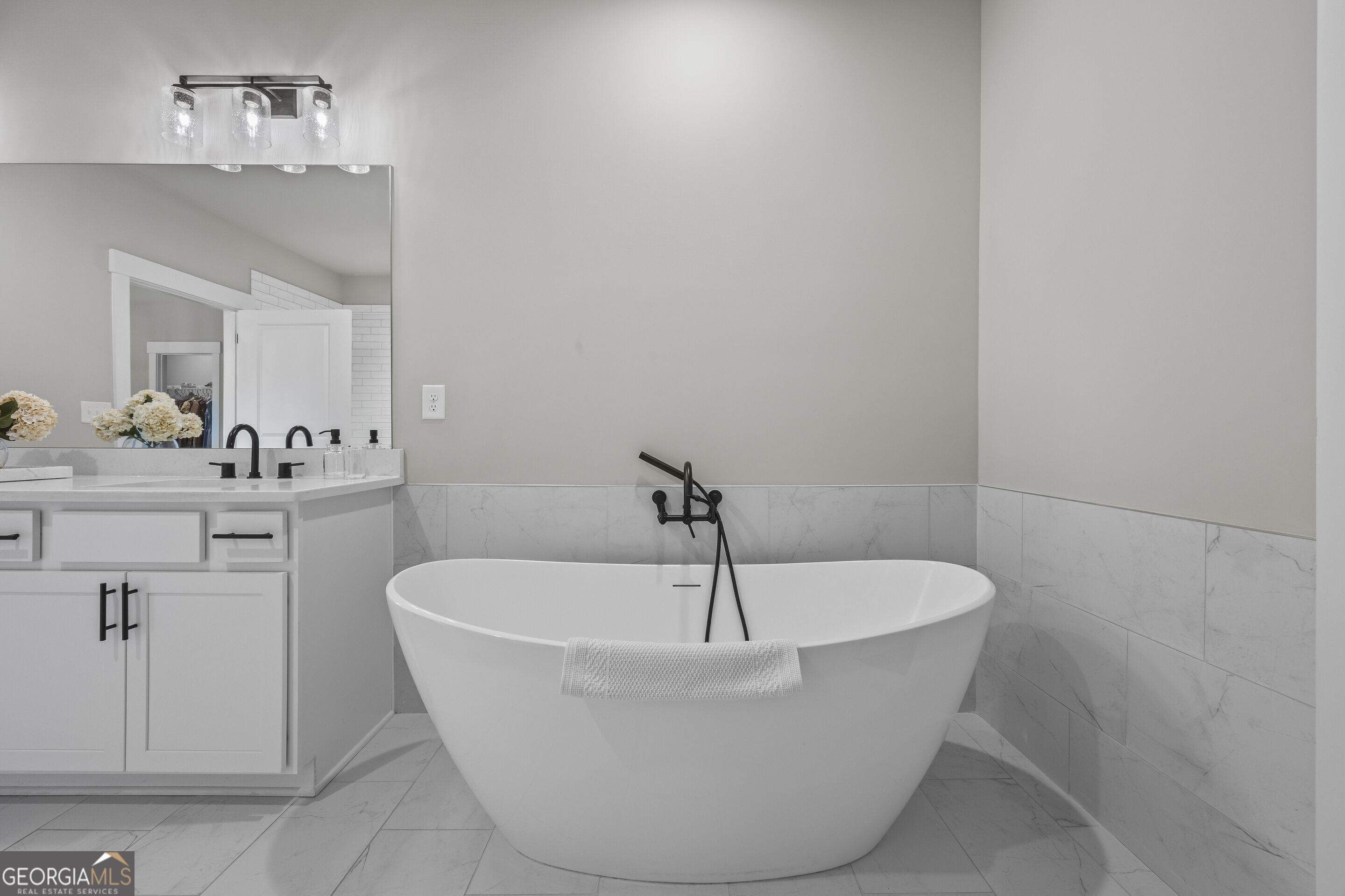 250 Ewing Way Property Photo 45