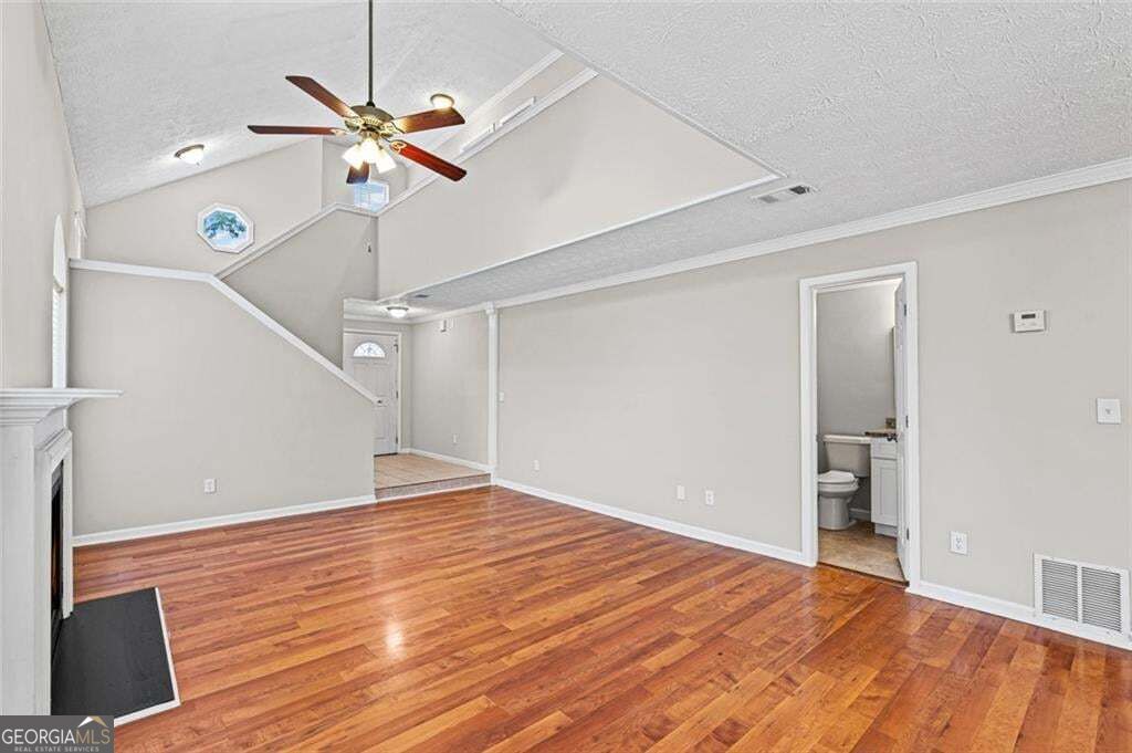 1180 Holly Circle Property Photo 8