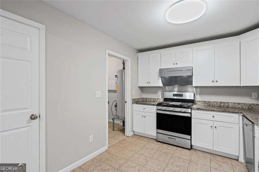 1180 Holly Circle Property Photo 14