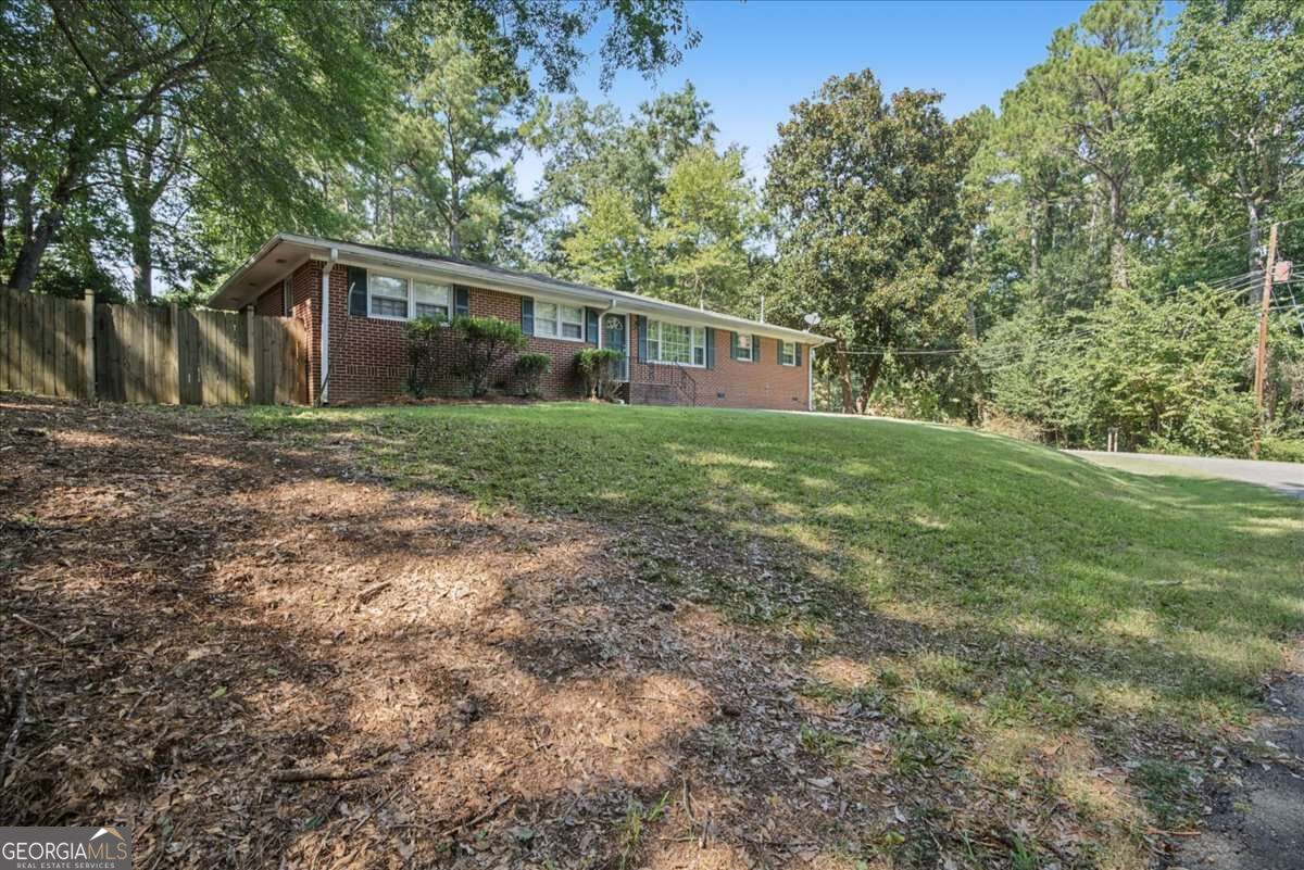 107 Pinecrest Circle Property Photo 2