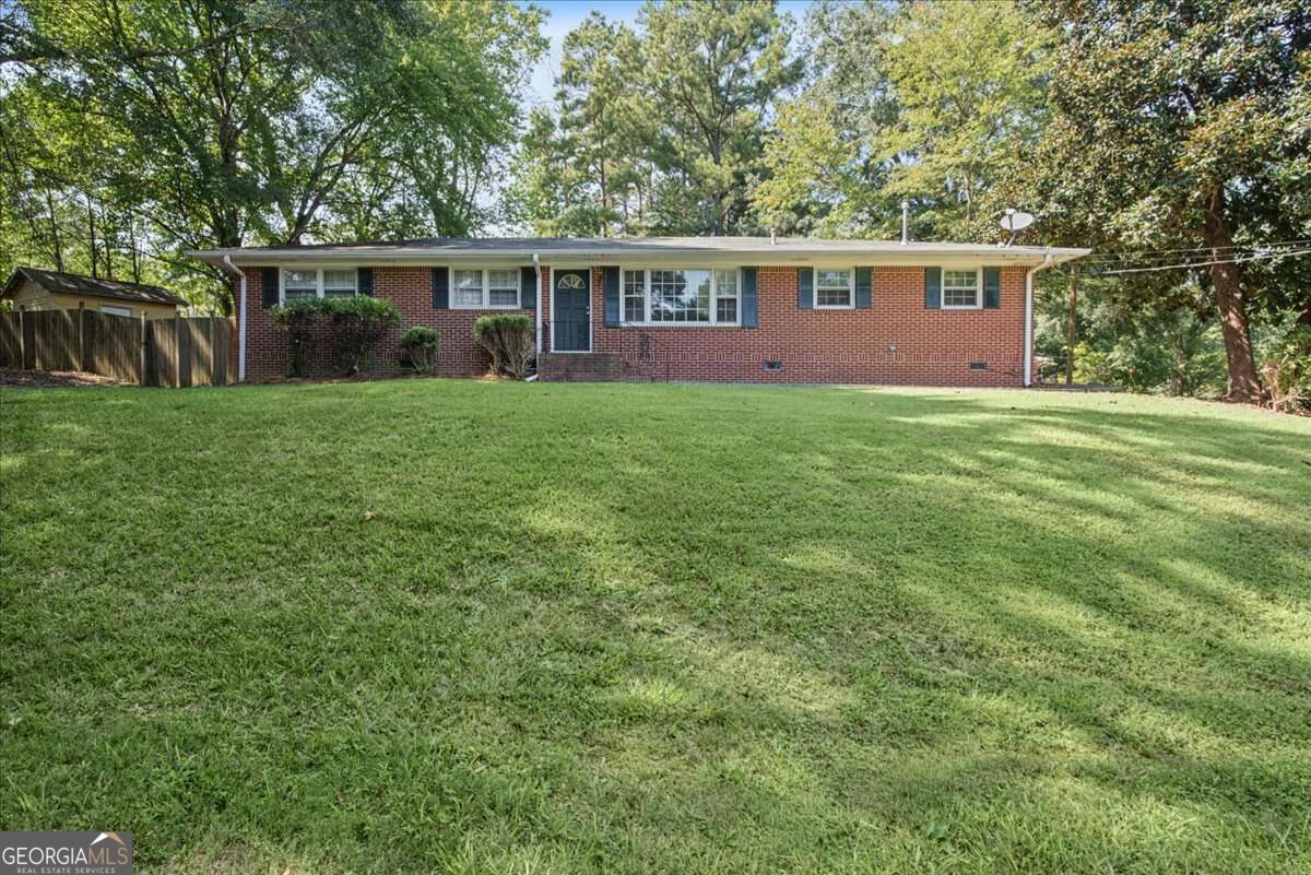 107 Pinecrest Circle Property Photo 4