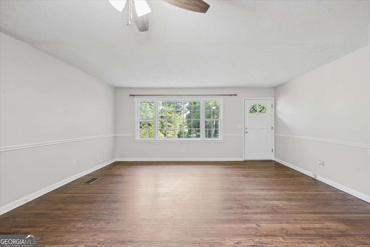 107 Pinecrest Circle Property Photo 15