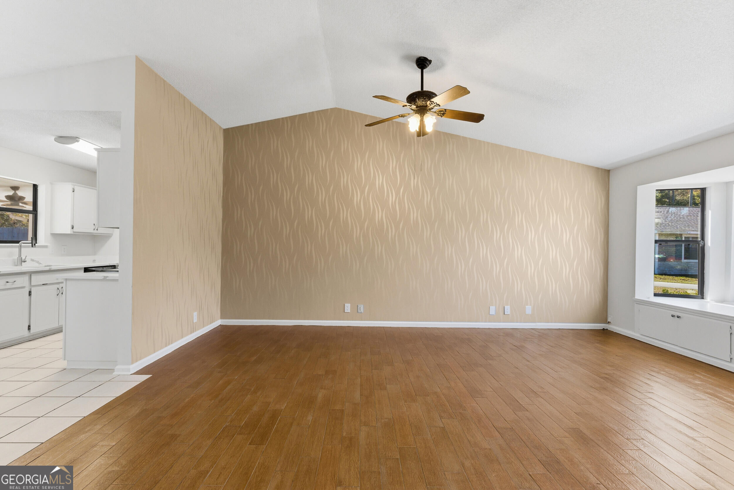 404 Westgate Circle Property Photo 8