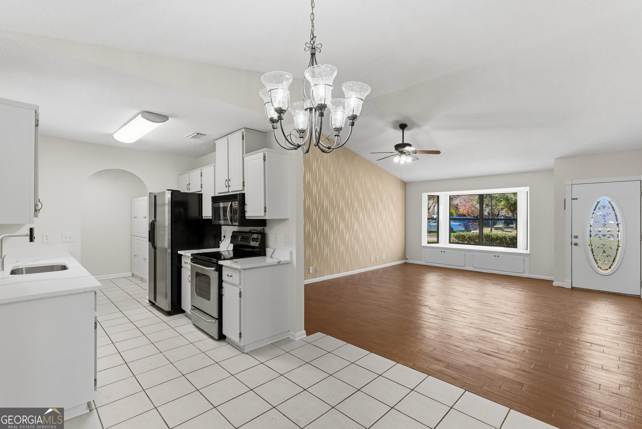 404 Westgate Circle Property Photo 10
