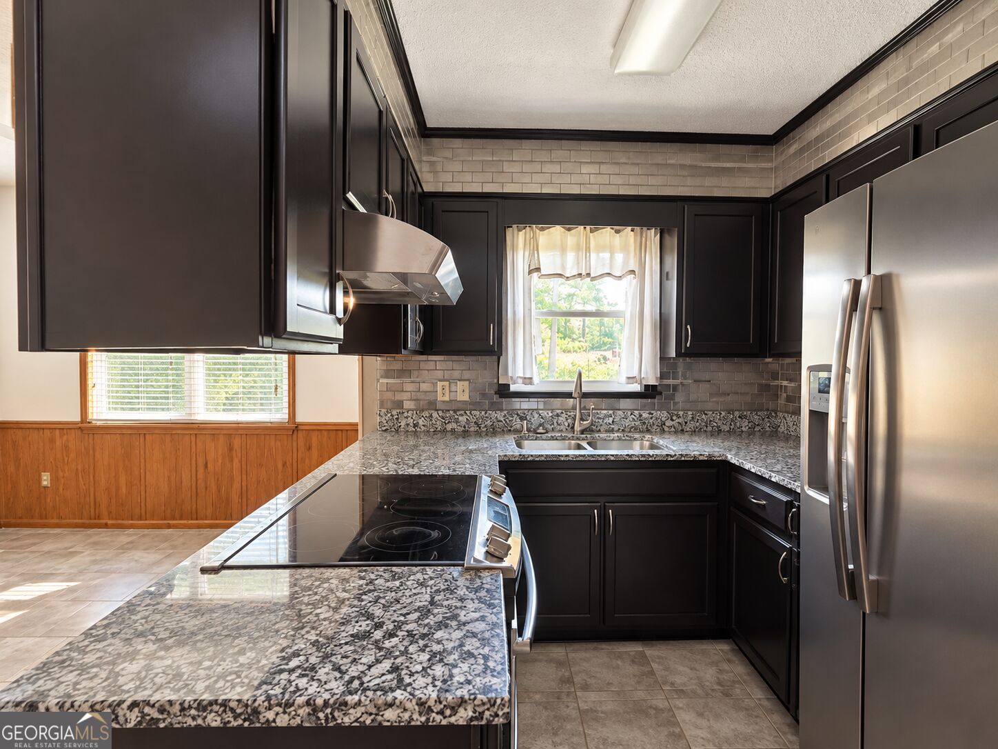 2802 Leawood Court Property Photo 6