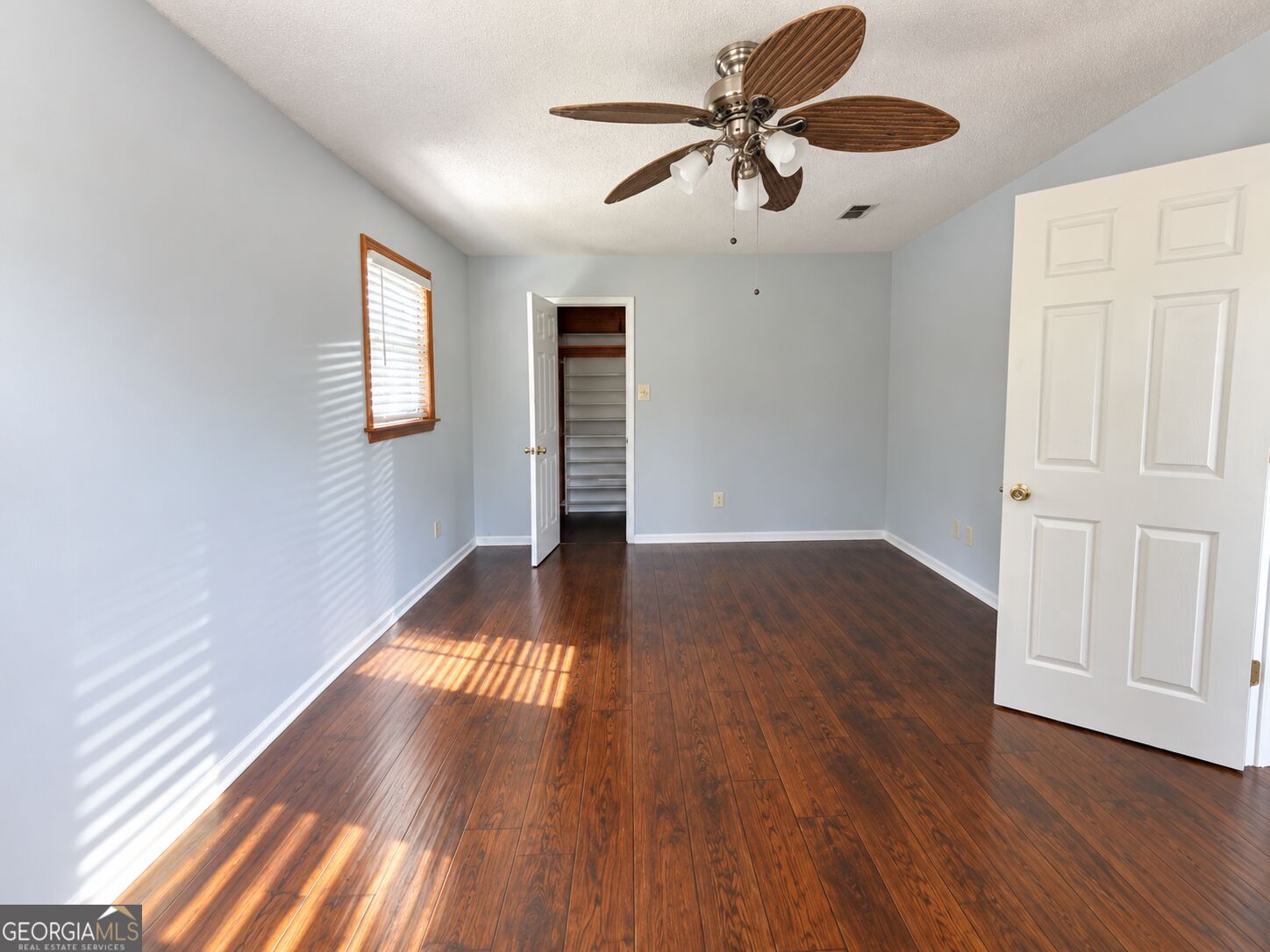 2802 Leawood Court Property Photo 7
