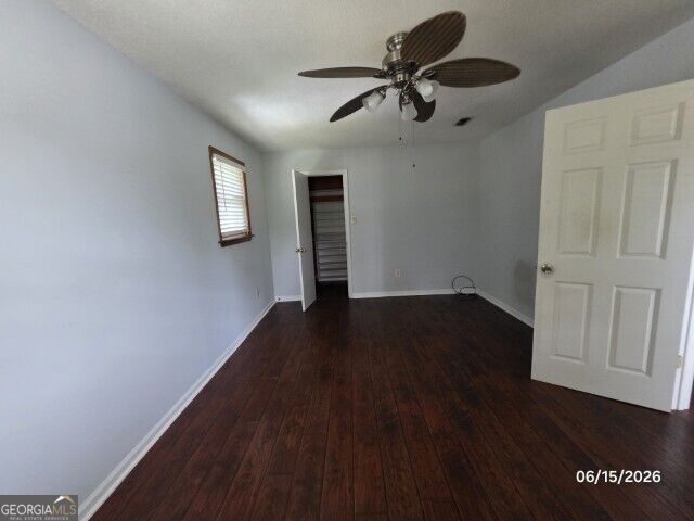 2802 Leawood Court Property Photo 10