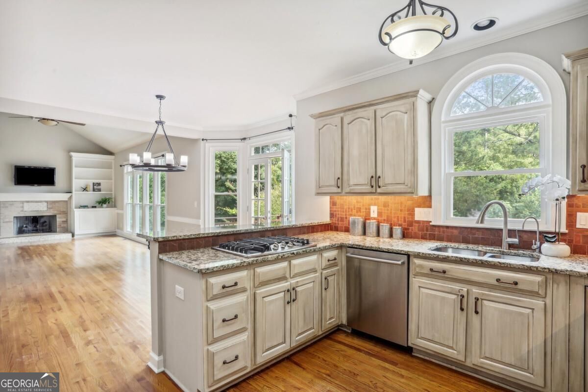 3282 Belmont Glen Drive Se Property Photo 4