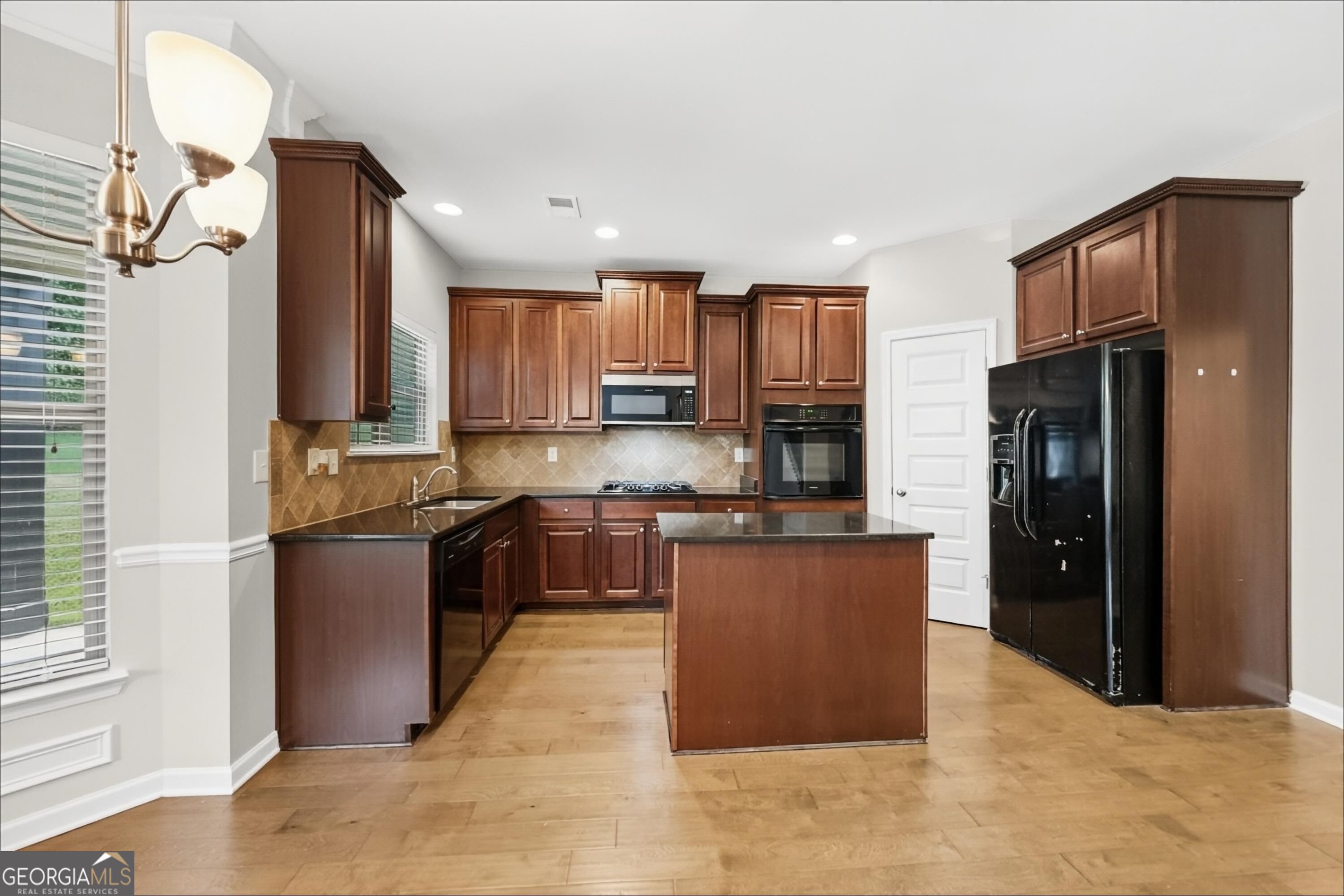 4254 Sawgrass Drive Property Photo 9