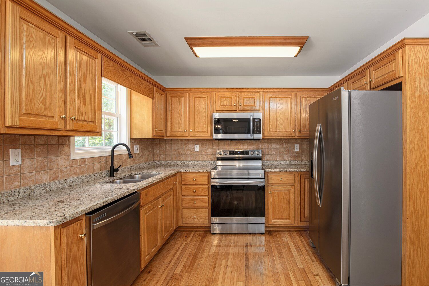 333 Long Branch Crossing Property Photo 16