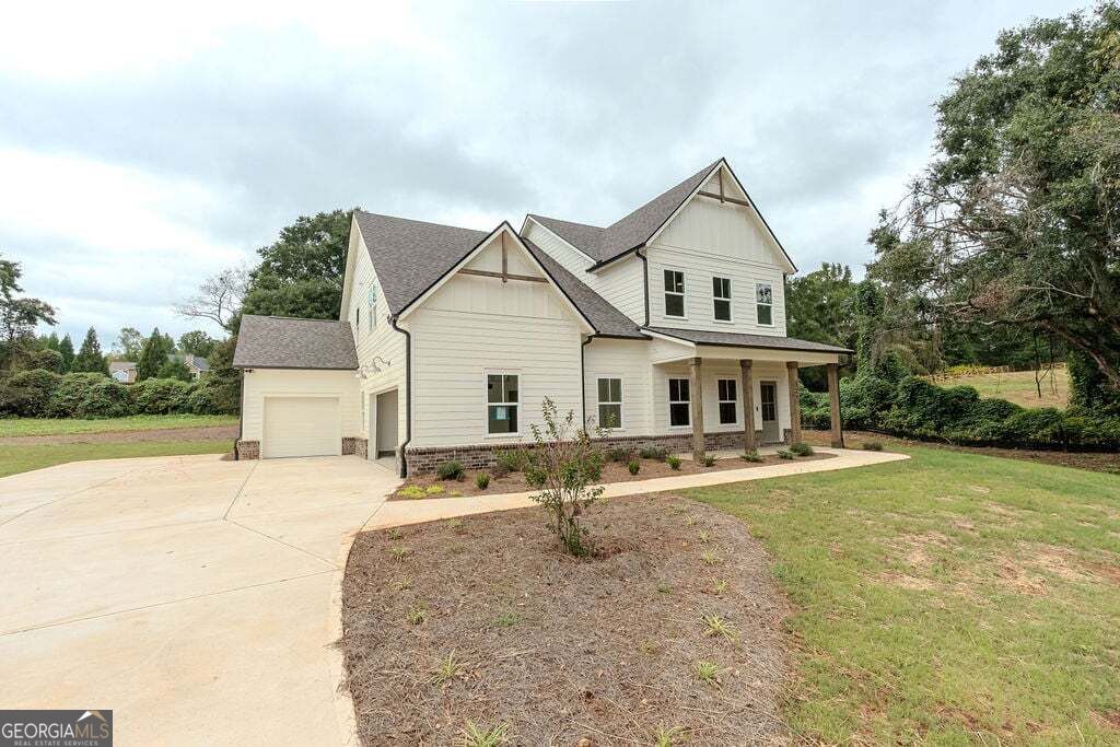 328 Races Road Property Photo 2