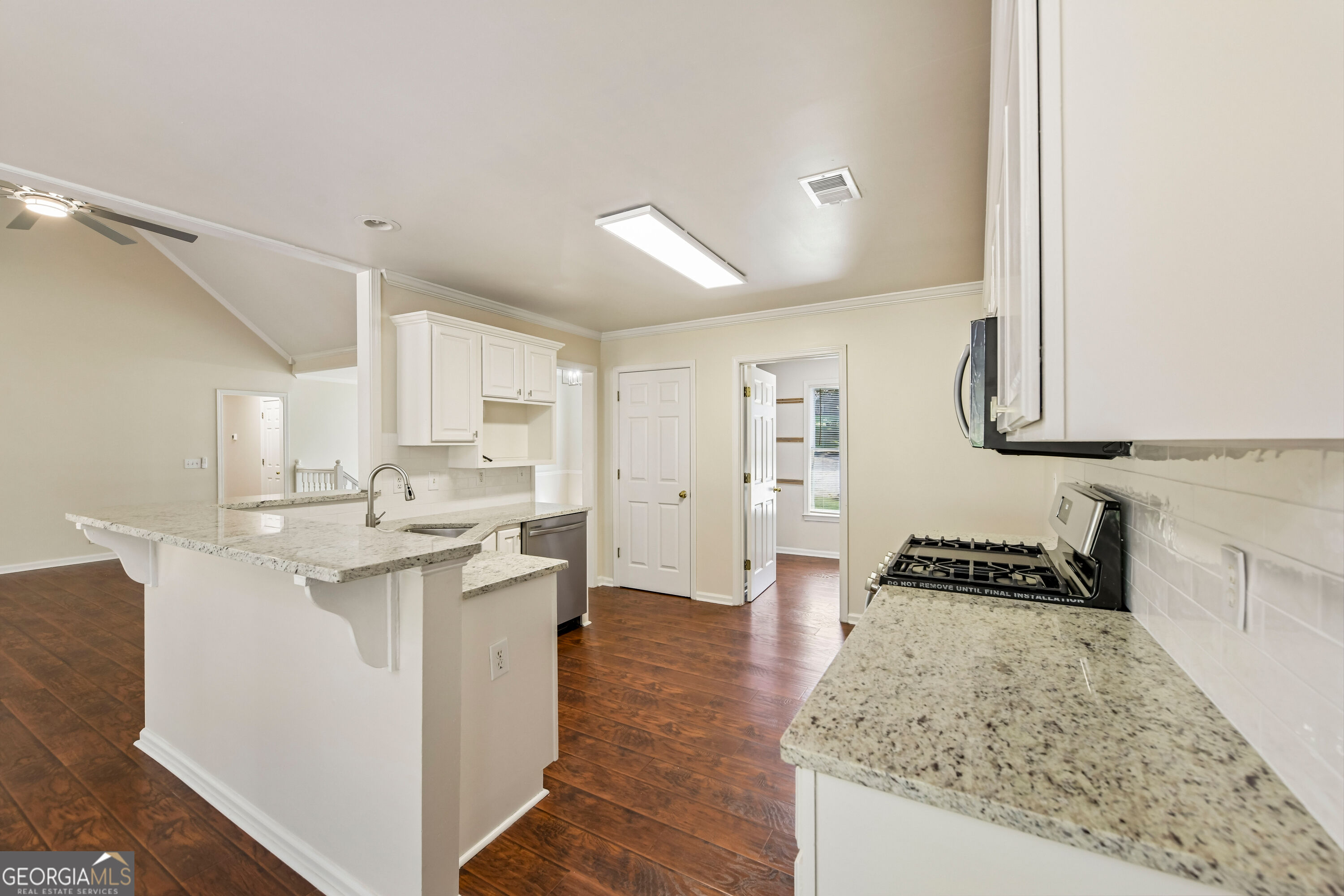 6608 Windbrook Way Property Photo 2