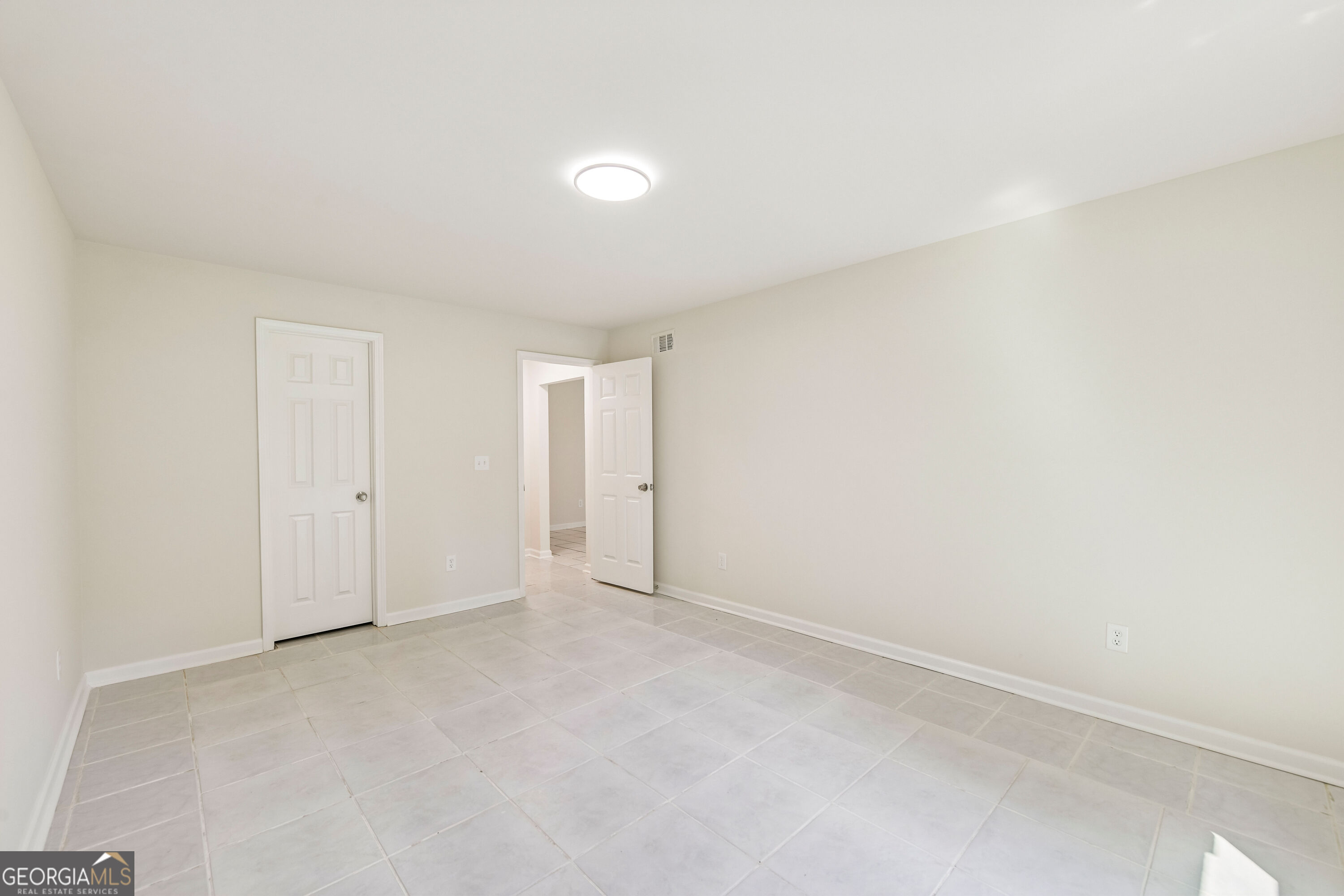 6608 Windbrook Way Property Photo 7