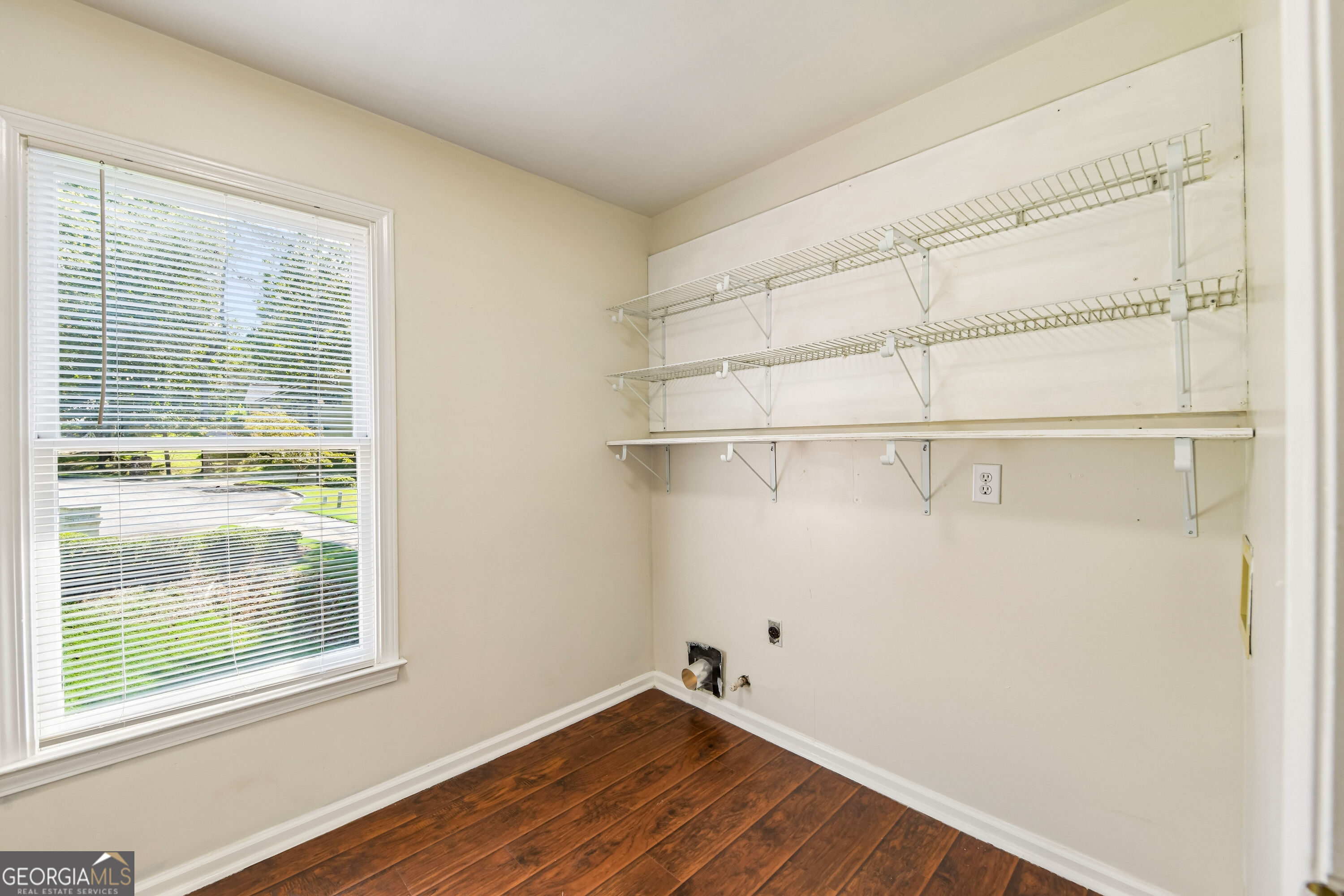 6608 Windbrook Way Property Photo 24