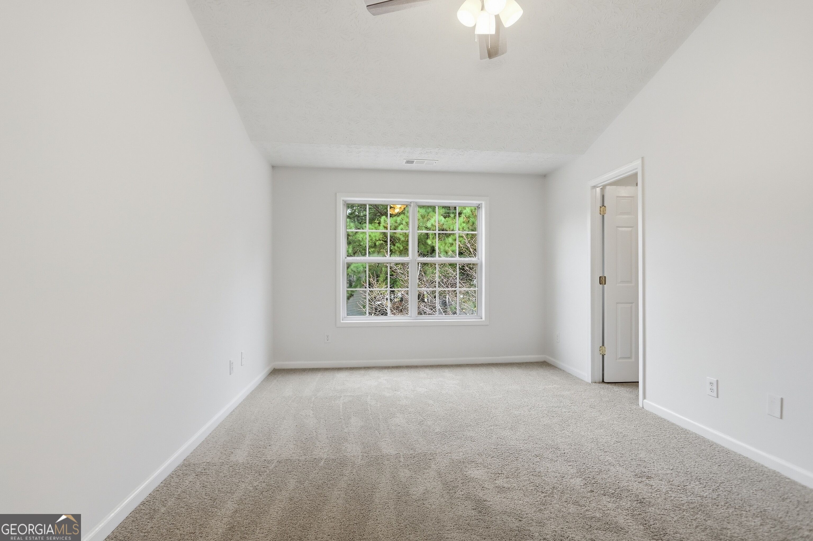3622 Lantern Crest Cove Property Photo 11