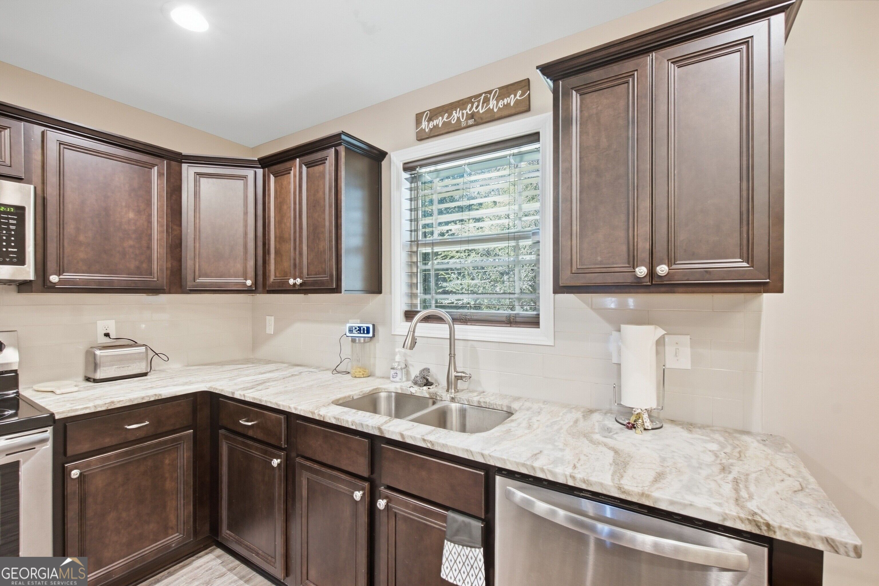 102 Sadie Heights Boulevard Property Photo 10