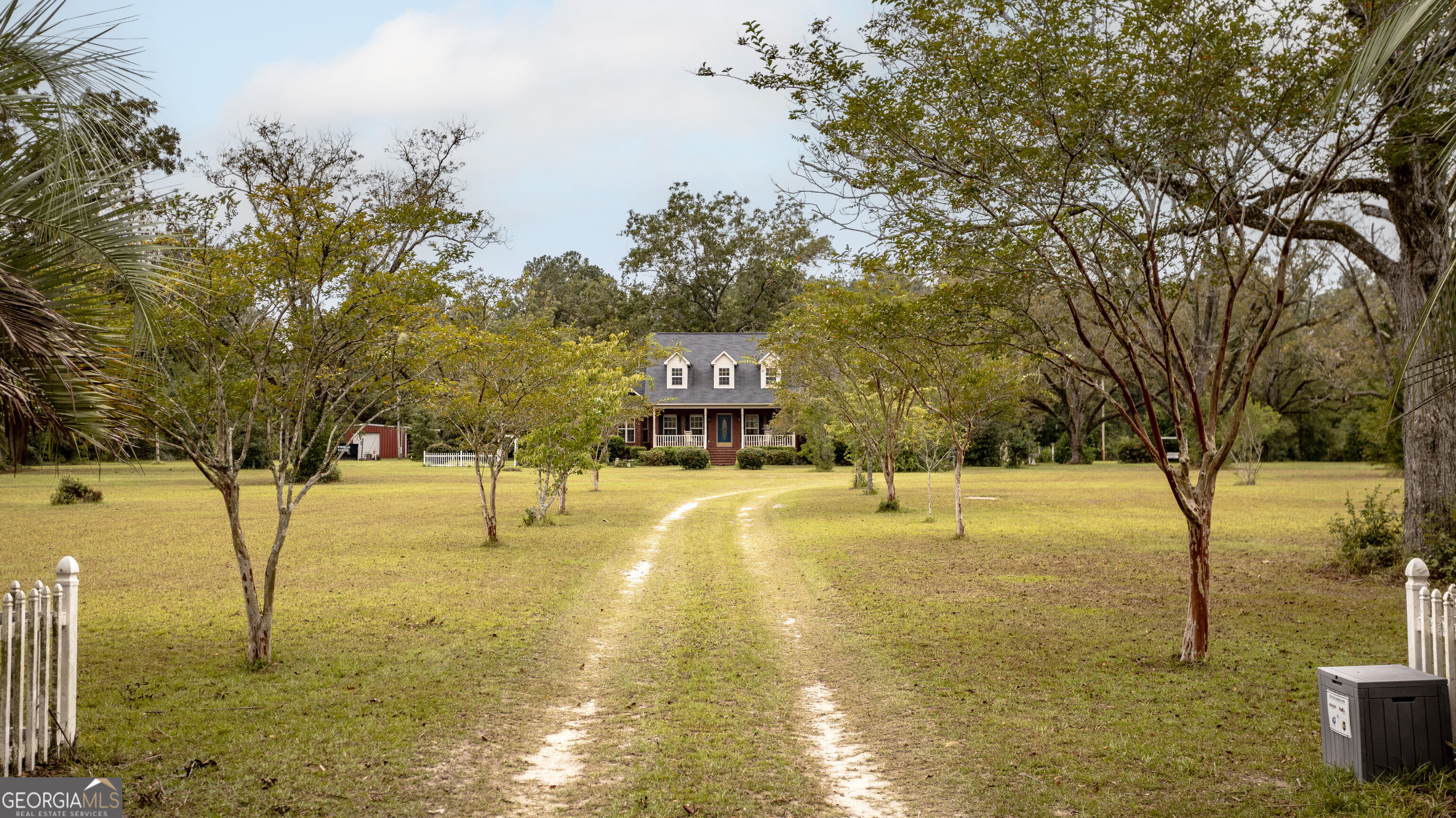 5283 Old River Road N Property Photo 1