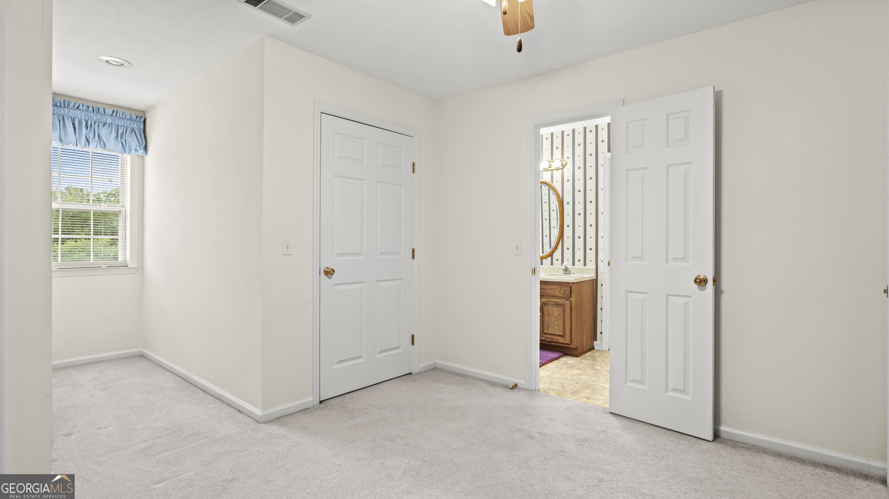 5283 Old River Road N Property Photo 24