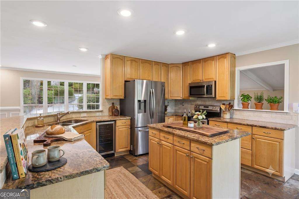 1055 Lee Circle Ne Property Photo 7