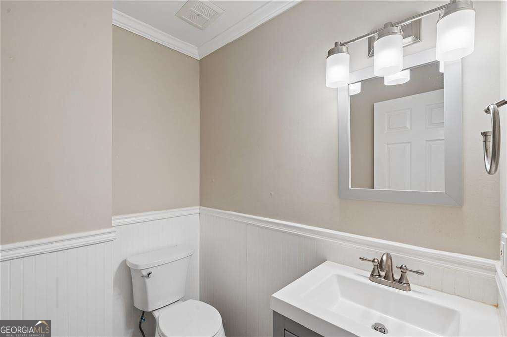 1055 Lee Circle Ne Property Photo 15