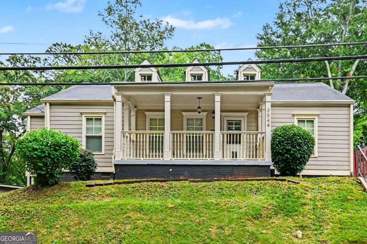3544 College Street Property Photo 1