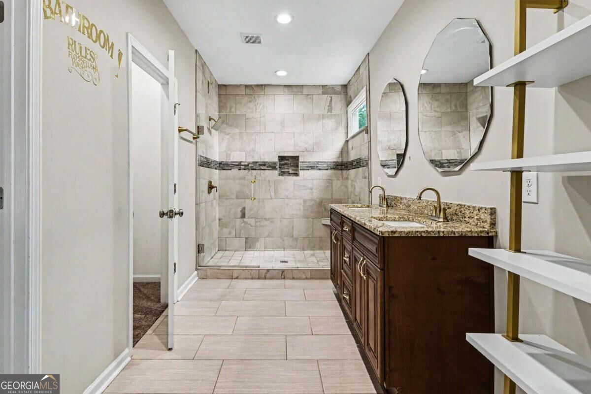 3544 College Street Property Photo 15