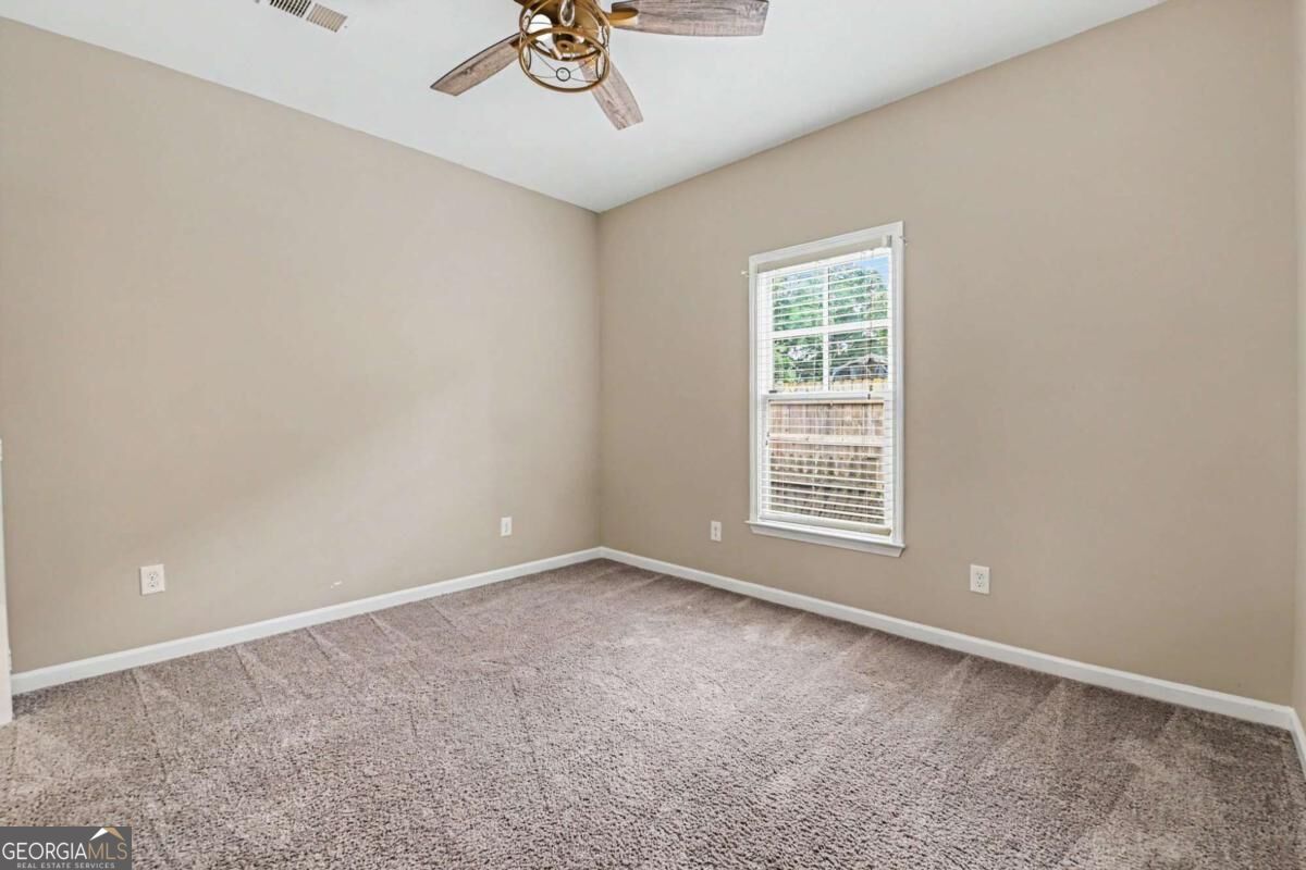 3544 College Street Property Photo 18