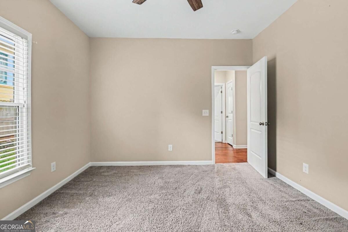 3544 College Street Property Photo 20