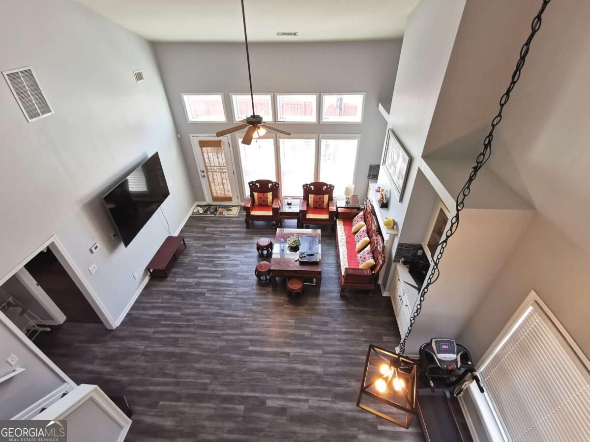 1913 Executive Drive Property Photo 29