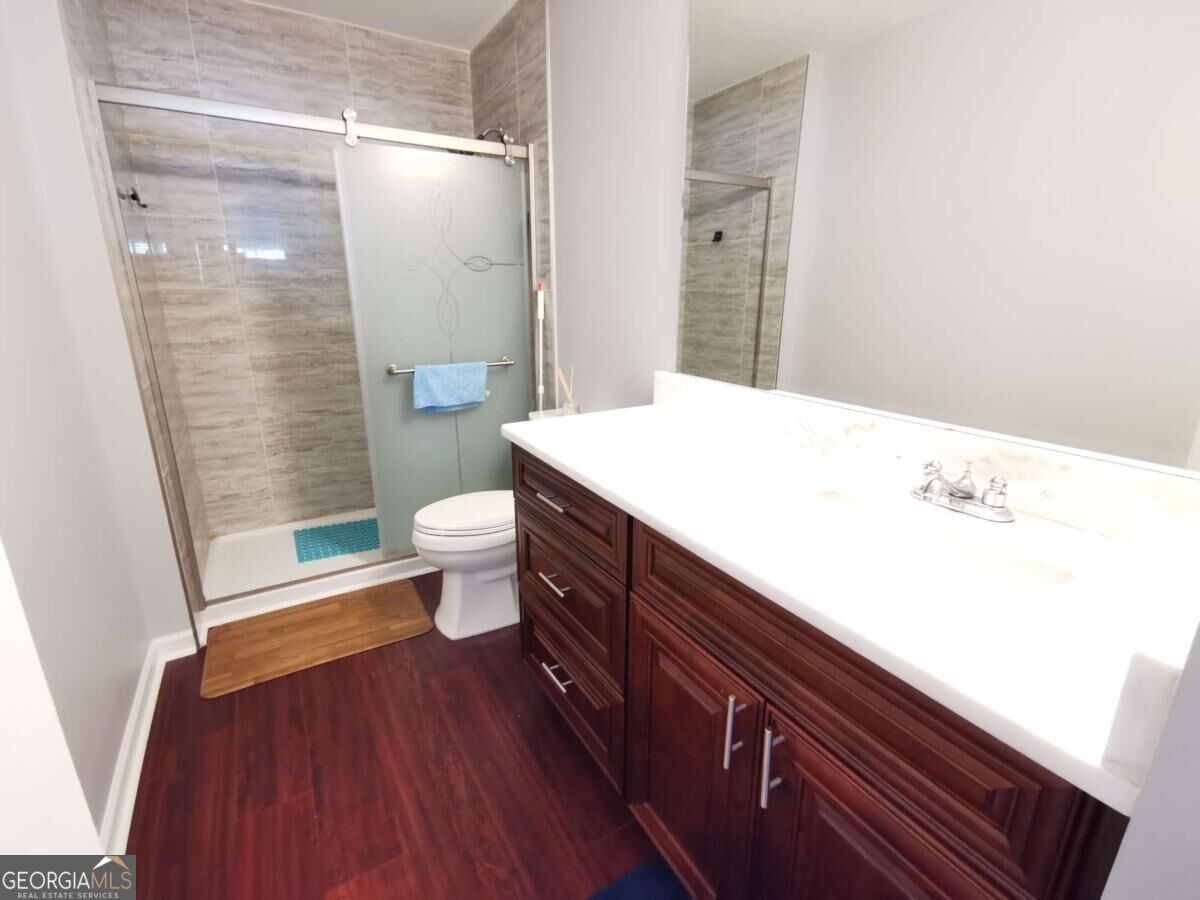 1913 Executive Drive Property Photo 30