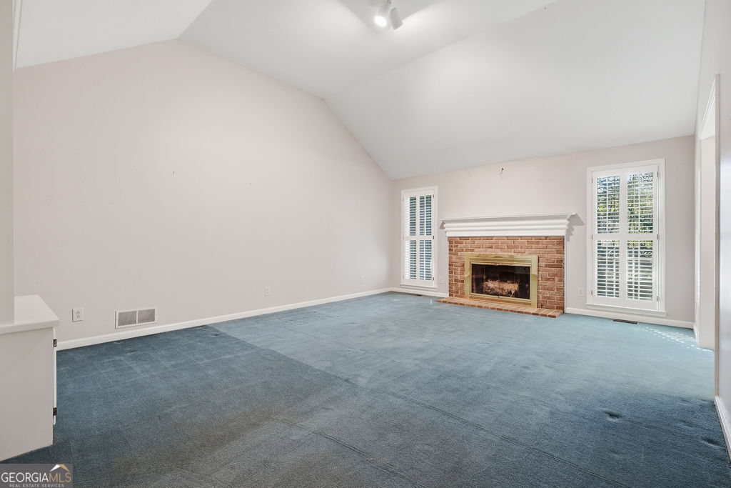 8 John Street Property Photo 2