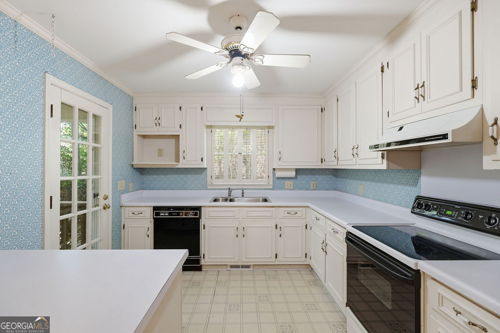 8 John Street Property Photo 10